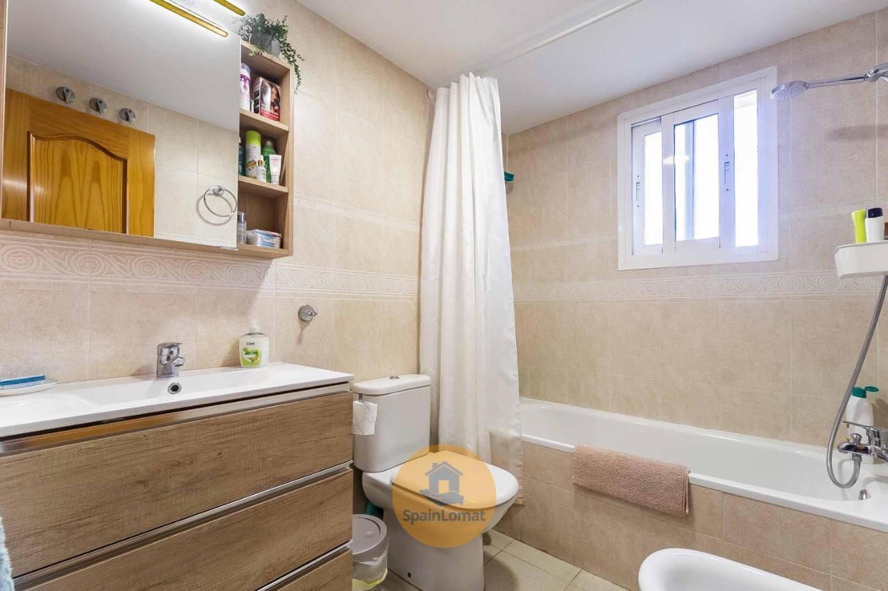 Nice 2 Bedroom Apartment For Family In Los Pacos フエンヒロラ エクステリア 写真