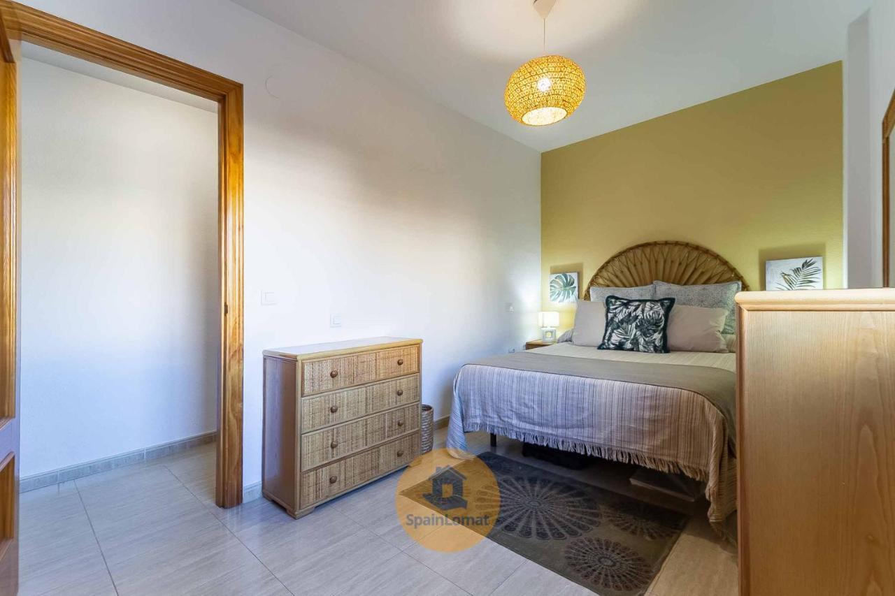 Nice 2 Bedroom Apartment For Family In Los Pacos フエンヒロラ エクステリア 写真